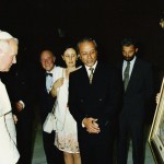 Audiencia-privada-con-el-Papa-Juan-Pablo-II-El-Vaticano-1995